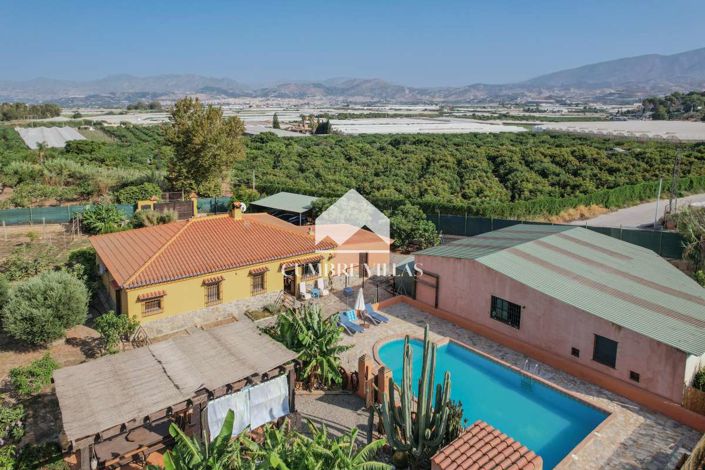 Image No.8-6 Bed Country House for sale