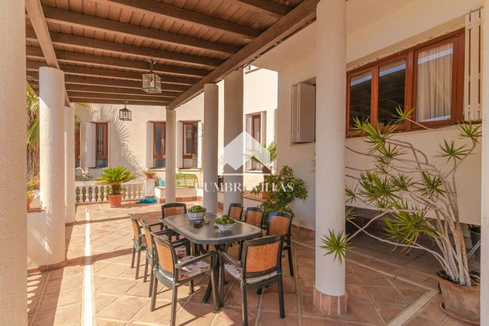 Image No.105-11 Bed Villa for sale