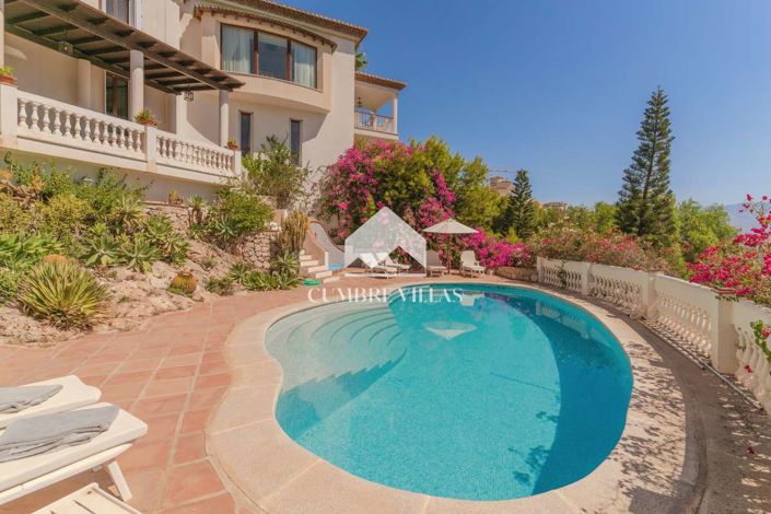 Image No.111-11 Bed Villa for sale