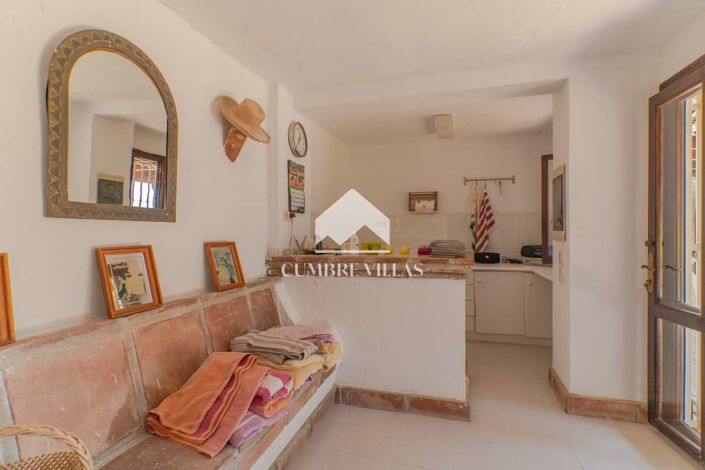 Image No.116-11 Bed Villa for sale