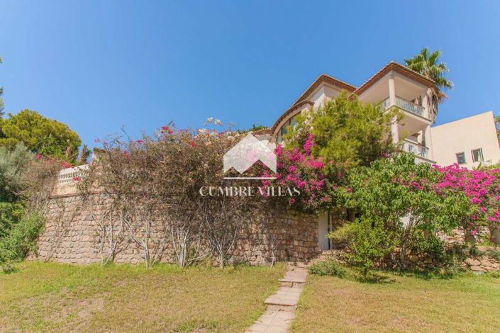 Image No.129-11 Bed Villa for sale