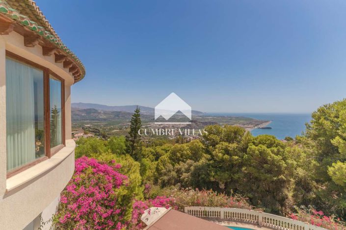 Image No.130-11 Bed Villa for sale