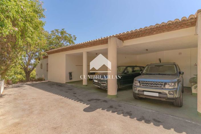 Image No.131-11 Bed Villa for sale