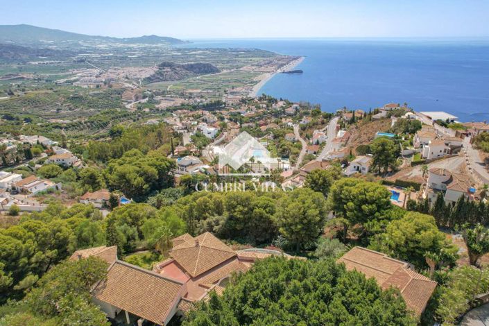 Image No.150-11 Bed Villa for sale