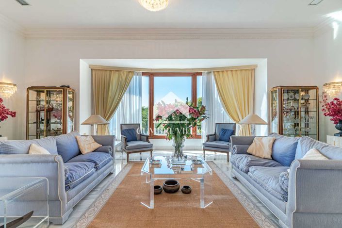 Image No.25-11 Bed Villa for sale