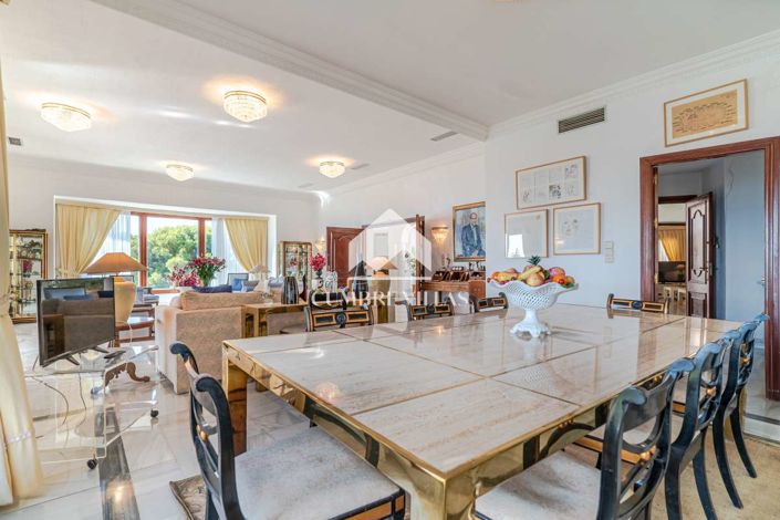 Image No.33-11 Bed Villa for sale