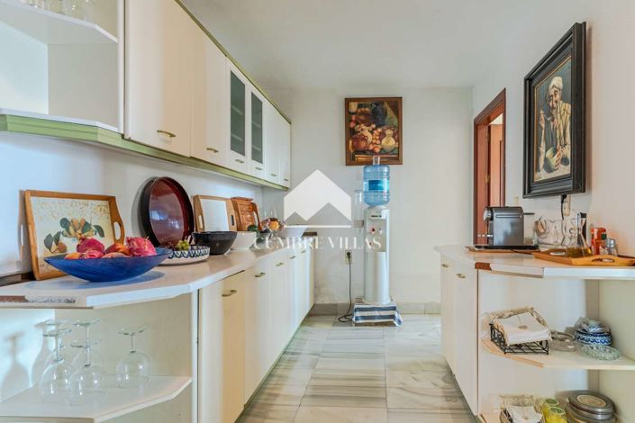 Image No.36-11 Bed Villa for sale