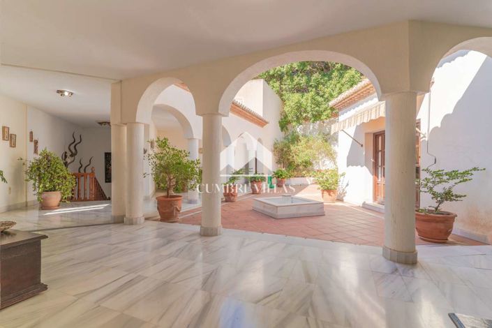 Image No.47-11 Bed Villa for sale