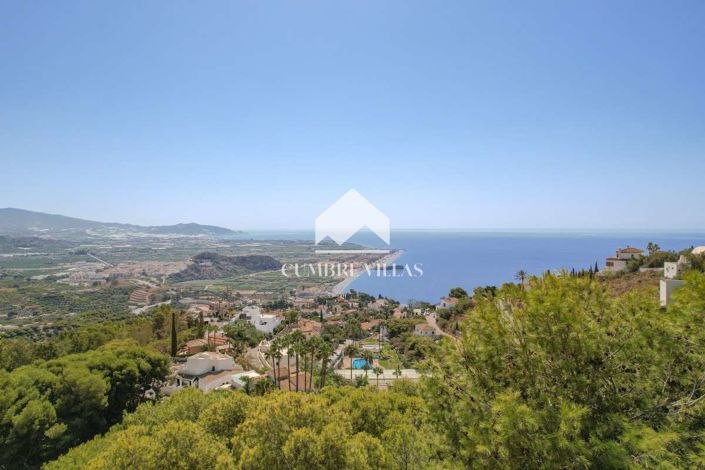 Image No.5-11 Bed Villa for sale