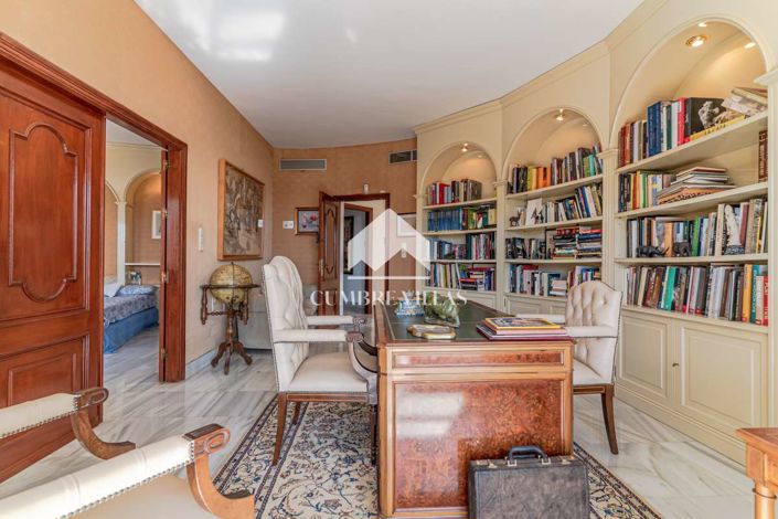 Image No.51-11 Bed Villa for sale