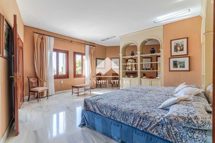 Image No.53-11 Bed Villa for sale