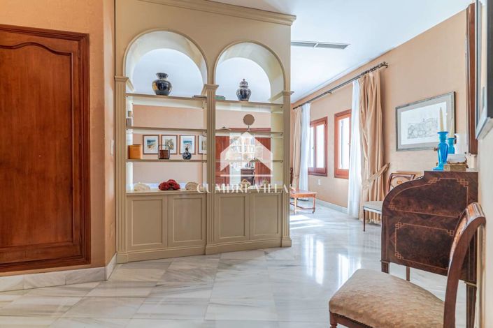 Image No.60-11 Bed Villa for sale