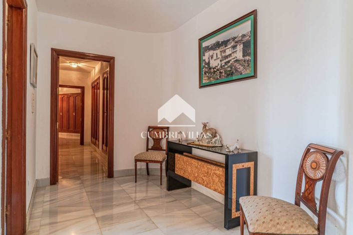 Image No.62-11 Bed Villa for sale