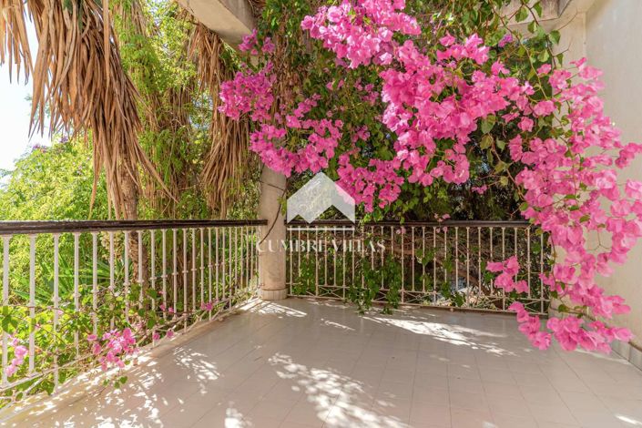 Image No.66-11 Bed Villa for sale