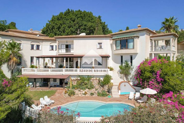 Image No.7-11 Bed Villa for sale