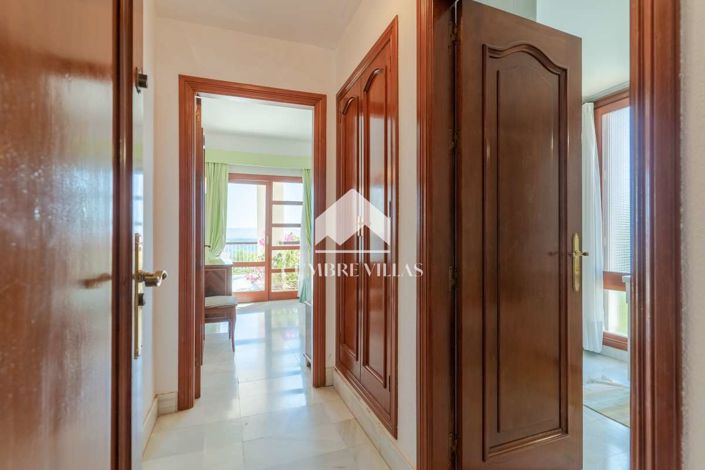 Image No.76-11 Bed Villa for sale