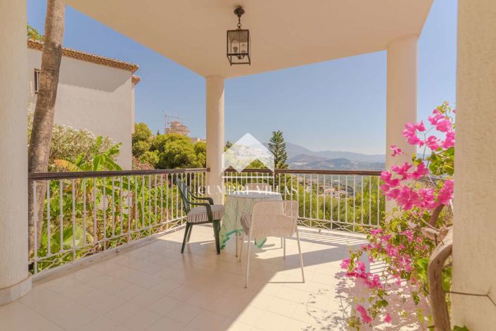 Image No.81-11 Bed Villa for sale