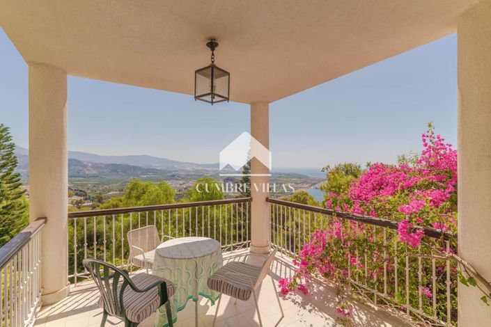 Image No.82-11 Bed Villa for sale