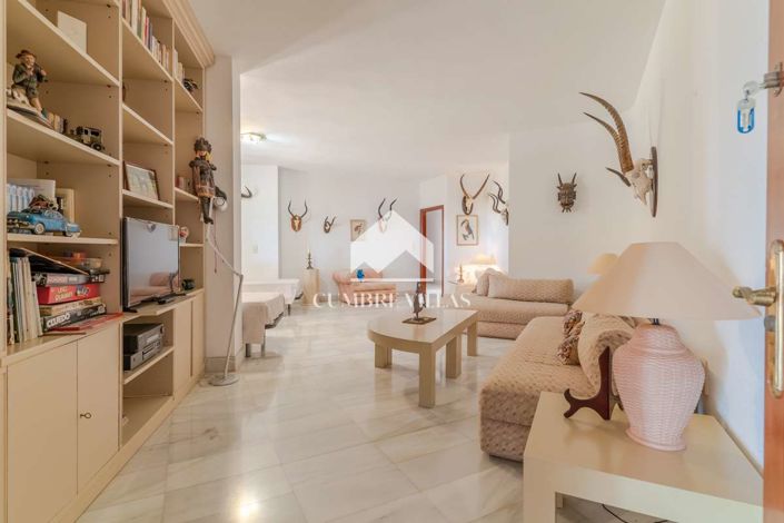 Image No.86-11 Bed Villa for sale