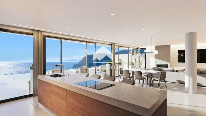 Image No.4-4 Bed Villa for sale