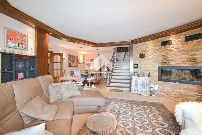 Image No.25-6 Bed Villa for sale