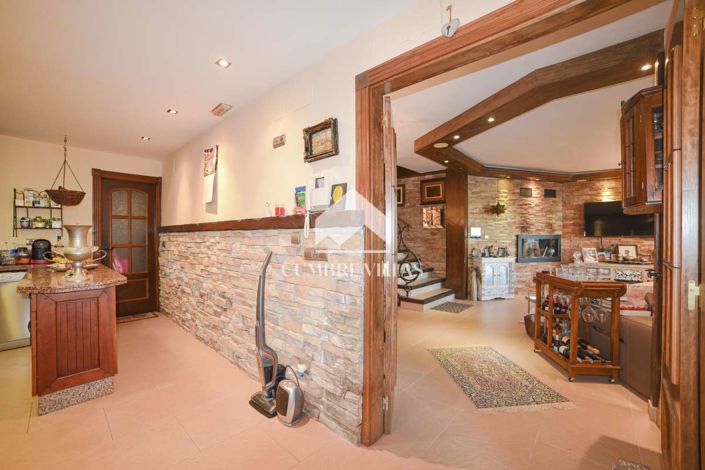 Image No.36-6 Bed Villa for sale