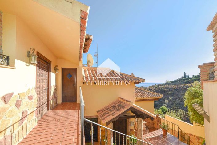 Image No.68-6 Bed Villa for sale