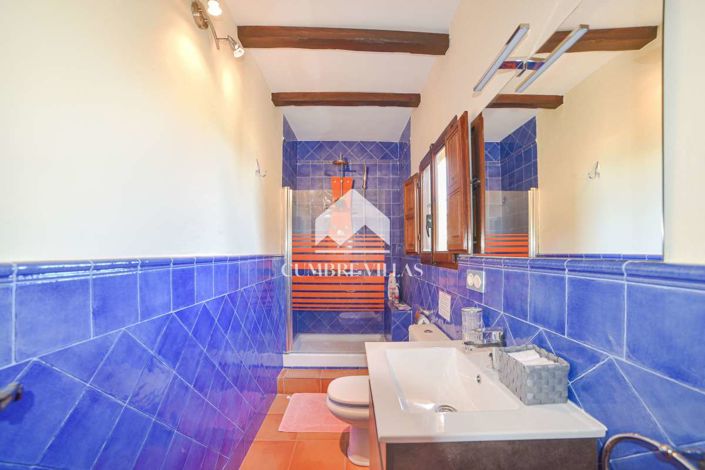 Image No.72-6 Bed Villa for sale