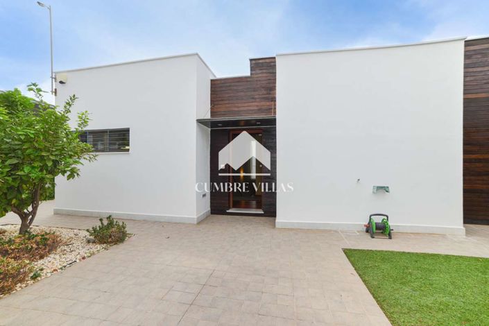 Image No.11-4 Bed Villa for sale