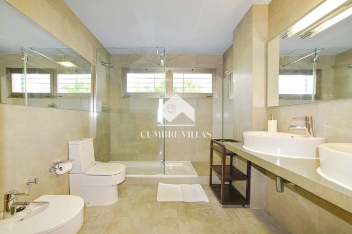 Image No.33-4 Bed Villa for sale