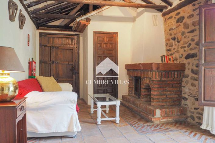 Image No.35-14 Bed Country House for sale