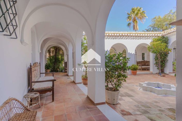 Image No.28-10 Bed Villa for sale