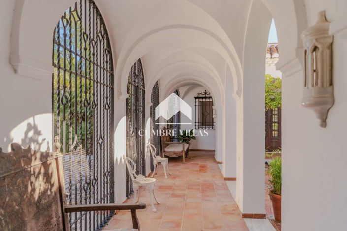 Image No.33-10 Bed Villa for sale