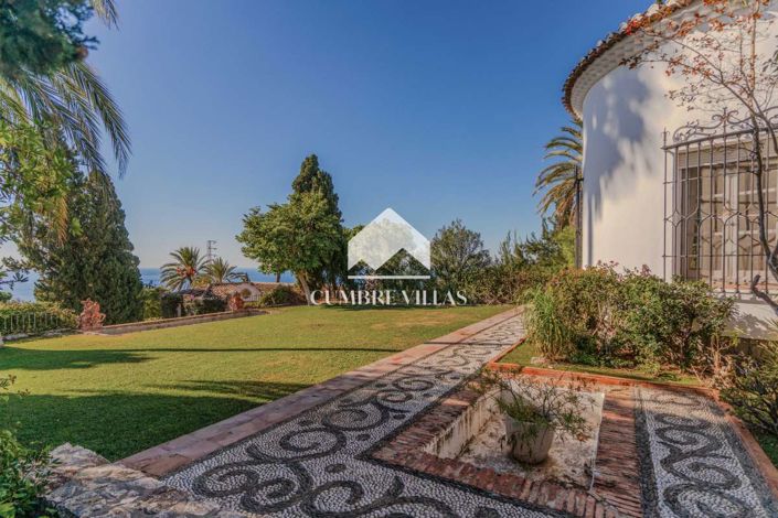 Image No.53-10 Bed Villa for sale