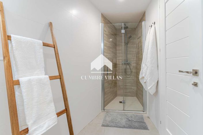 Image No.21-3 Bed Villa for sale