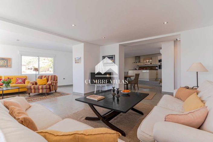 Image No.37-3 Bed Villa for sale