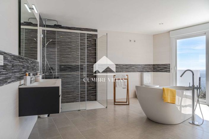 Image No.51-3 Bed Villa for sale