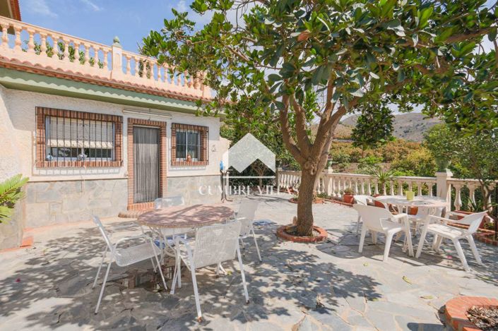 Image No.10-5 Bed Country House for sale