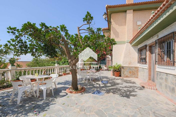 Image No.11-5 Bed Country House for sale