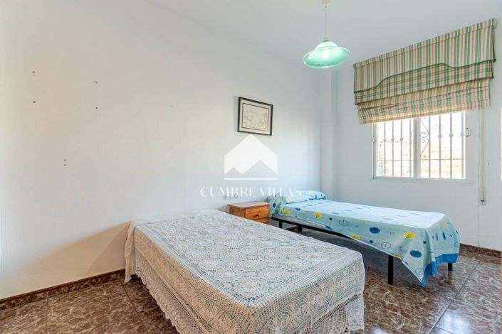 Image No.23-5 Bed Country House for sale