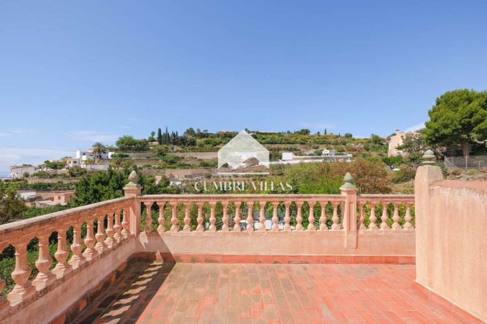 Image No.55-5 Bed Country House for sale