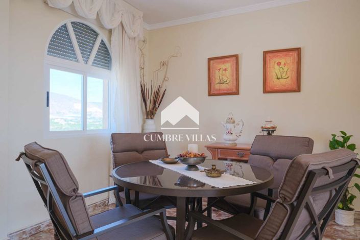 Image No.17-3 Bed Country House for sale