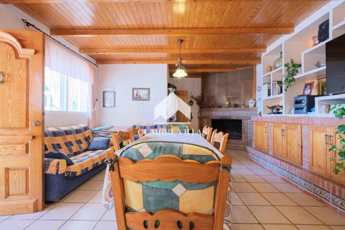 Image No.43-3 Bed Country House for sale