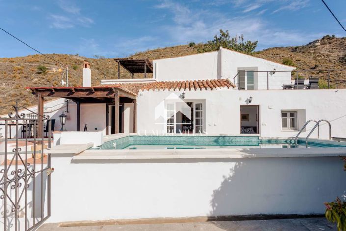 Image No.26-8 Bed Country House for sale
