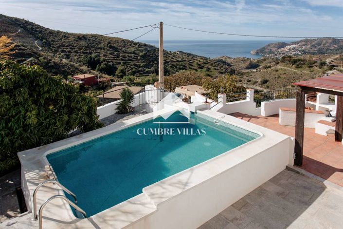 Image No.38-8 Bed Country House for sale