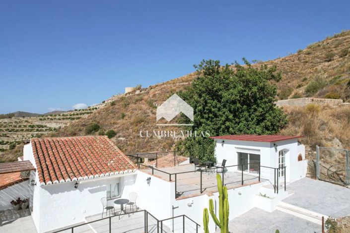 Image No.47-8 Bed Country House for sale