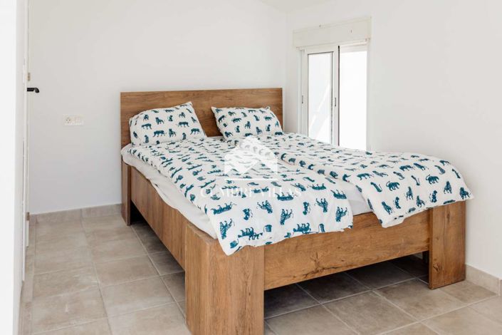 Image No.56-8 Bed Country House for sale