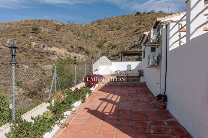 Image No.61-8 Bed Country House for sale