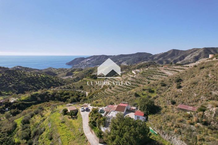 Image No.8-8 Bed Country House for sale