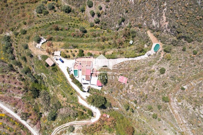 Image No.9-8 Bed Country House for sale